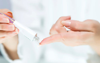 Tips on How to Use Retinol, Retin-A, and Other Retinoids for Skin Care